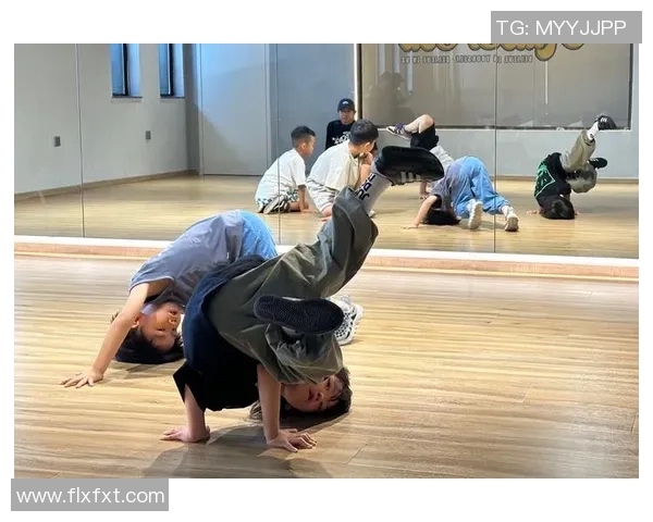 上海街舞队心理素质创新高引发热议街舞文化再攀新高峰